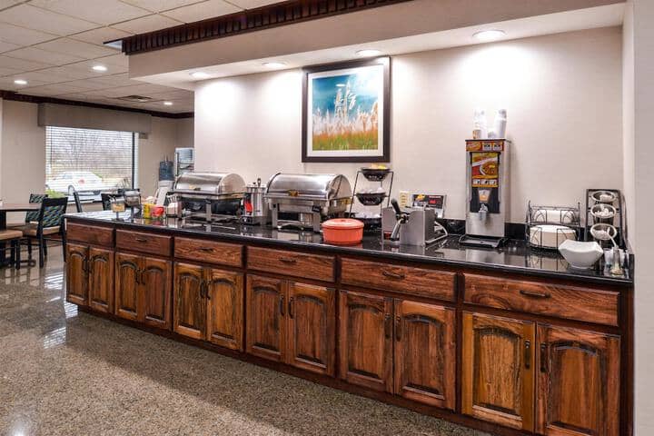 Breakfast area